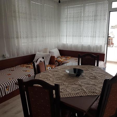 Megi Apartments Sozopol Ngoại thất bức ảnh